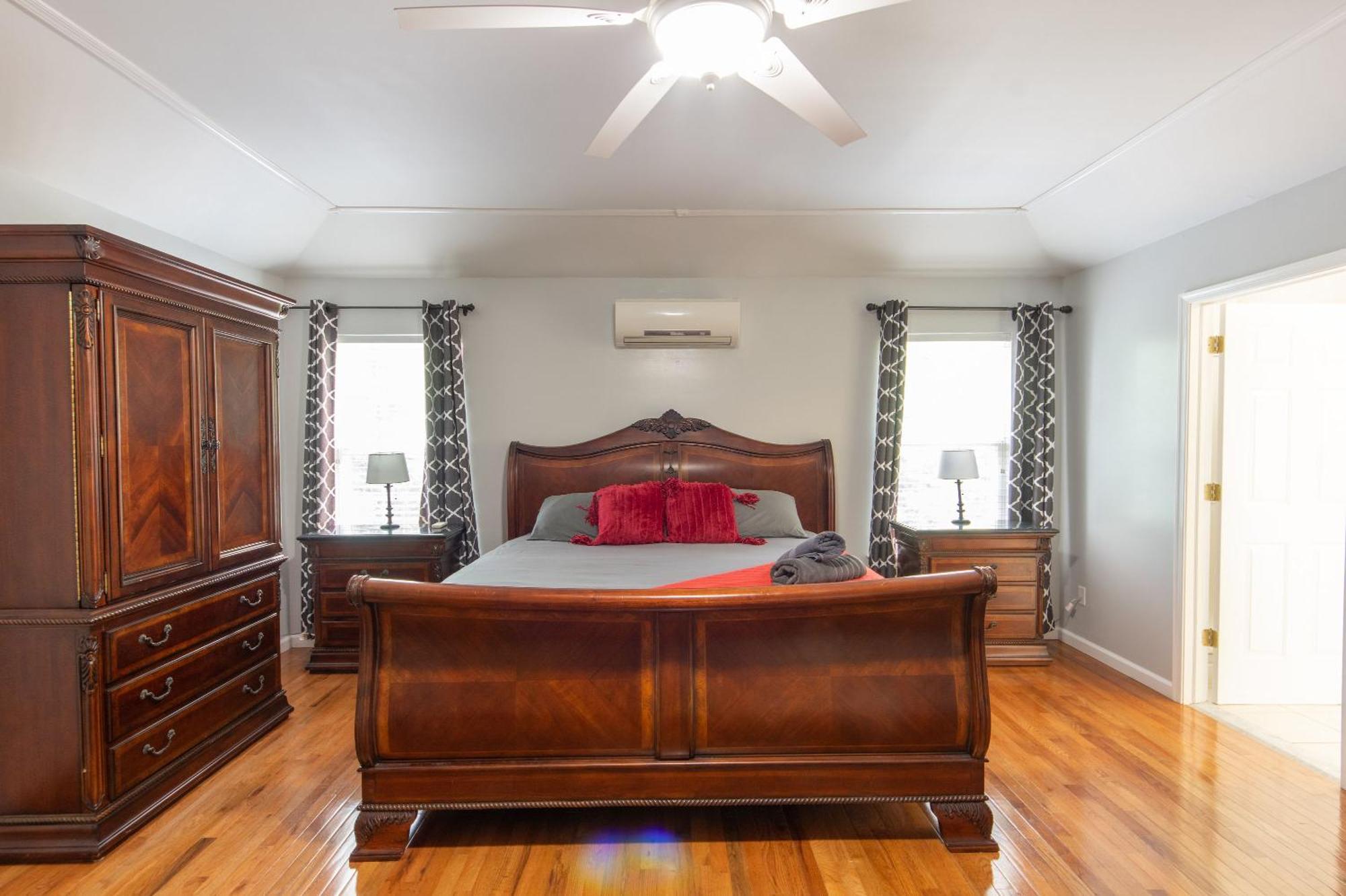 Hot Tub-king Suite-fenced Yard-game Room-fire Pit Сasa de vacaciones